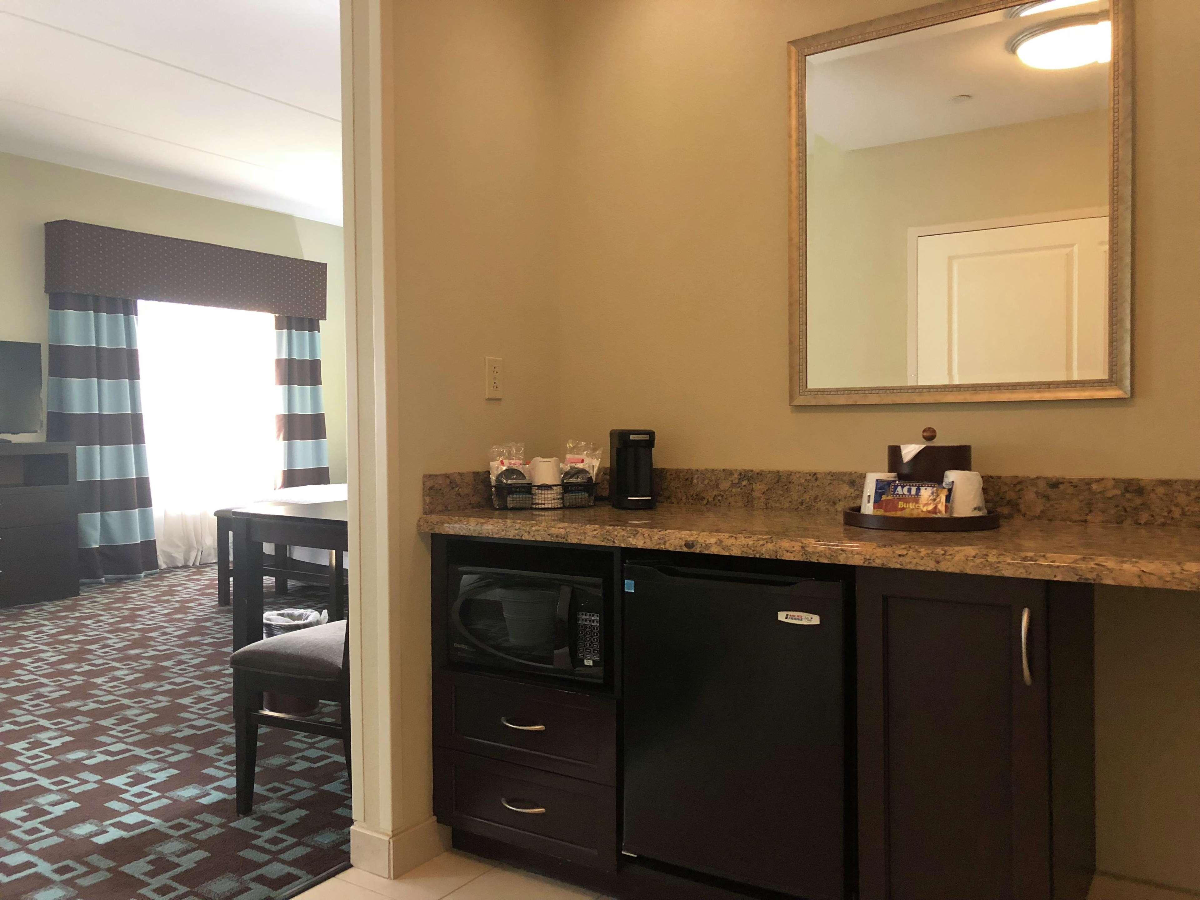 Hampton Inn & Suites Nashville At Opryland Exterior foto