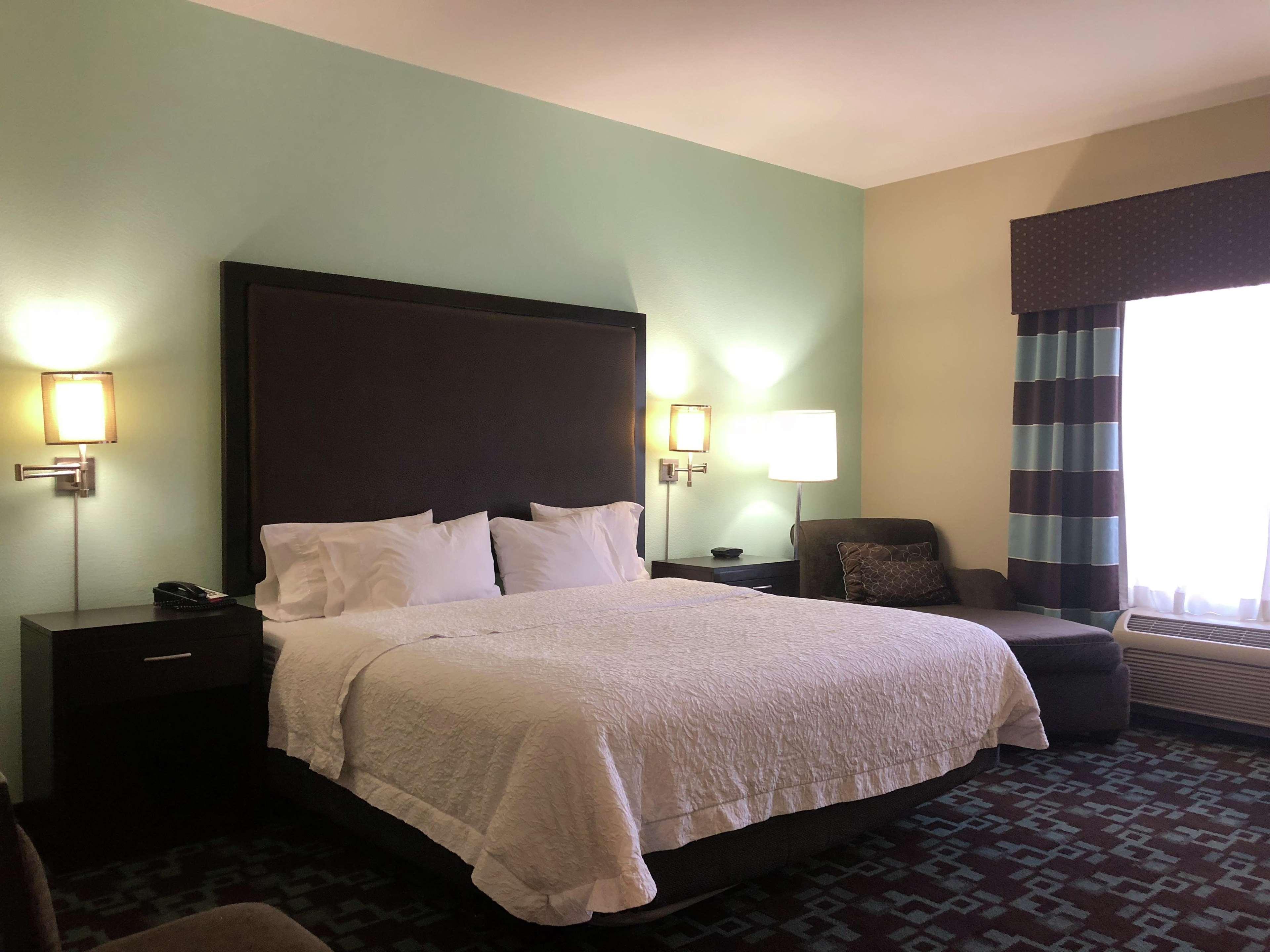 Hampton Inn & Suites Nashville At Opryland Exterior foto