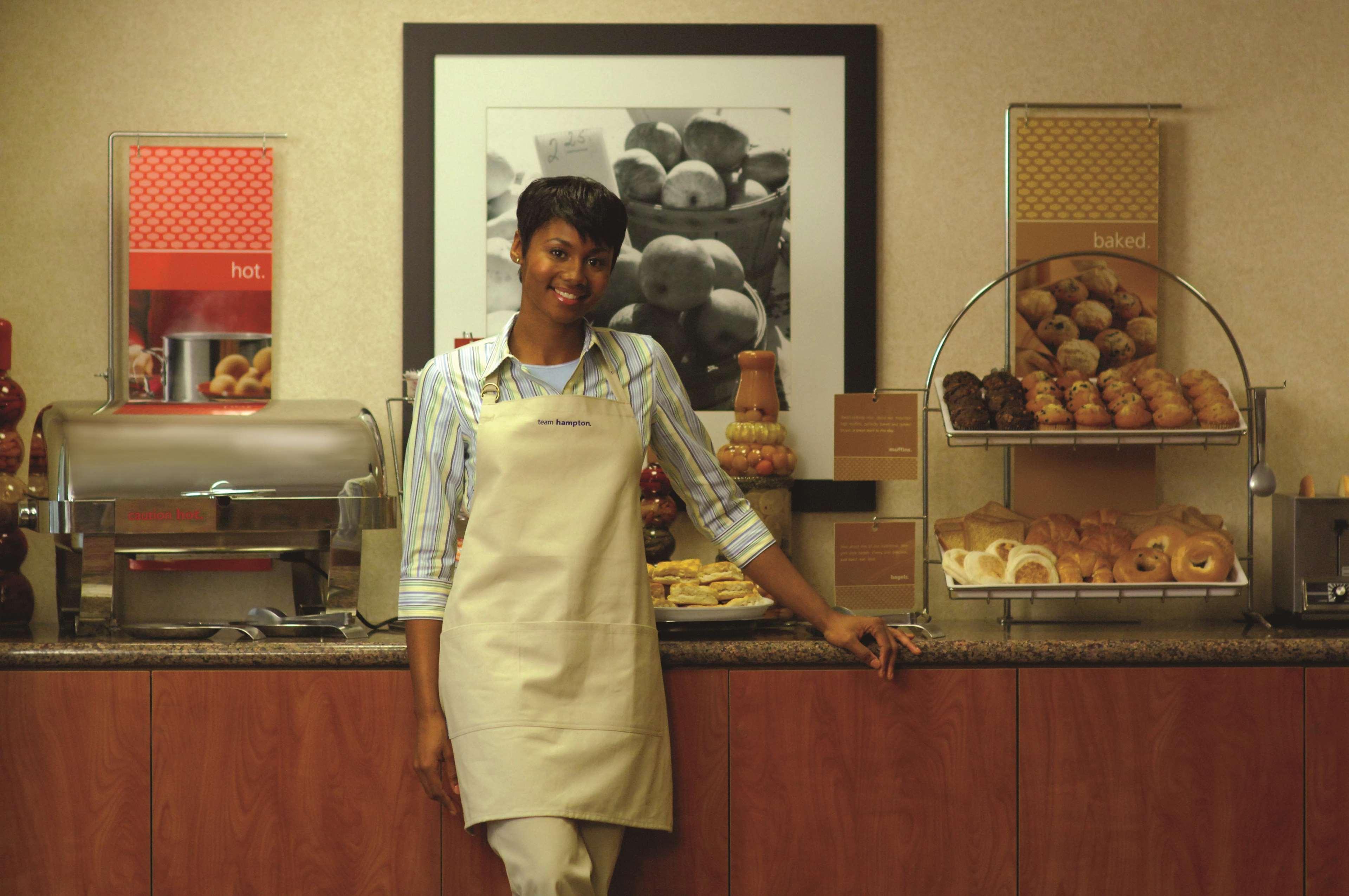 Hampton Inn & Suites Nashville At Opryland Restaurant foto