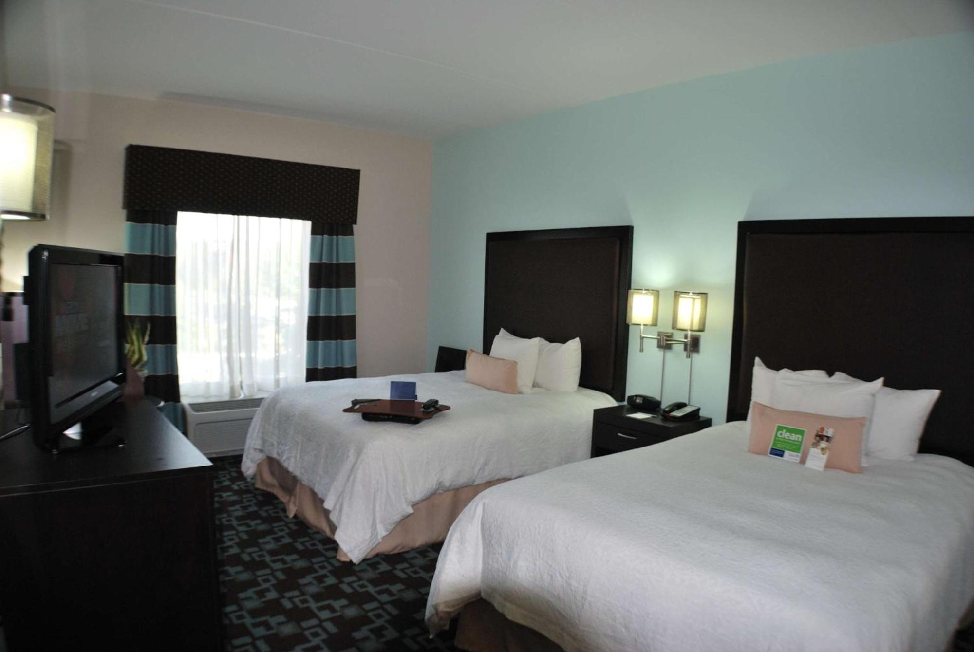 Hampton Inn & Suites Nashville At Opryland Exterior foto