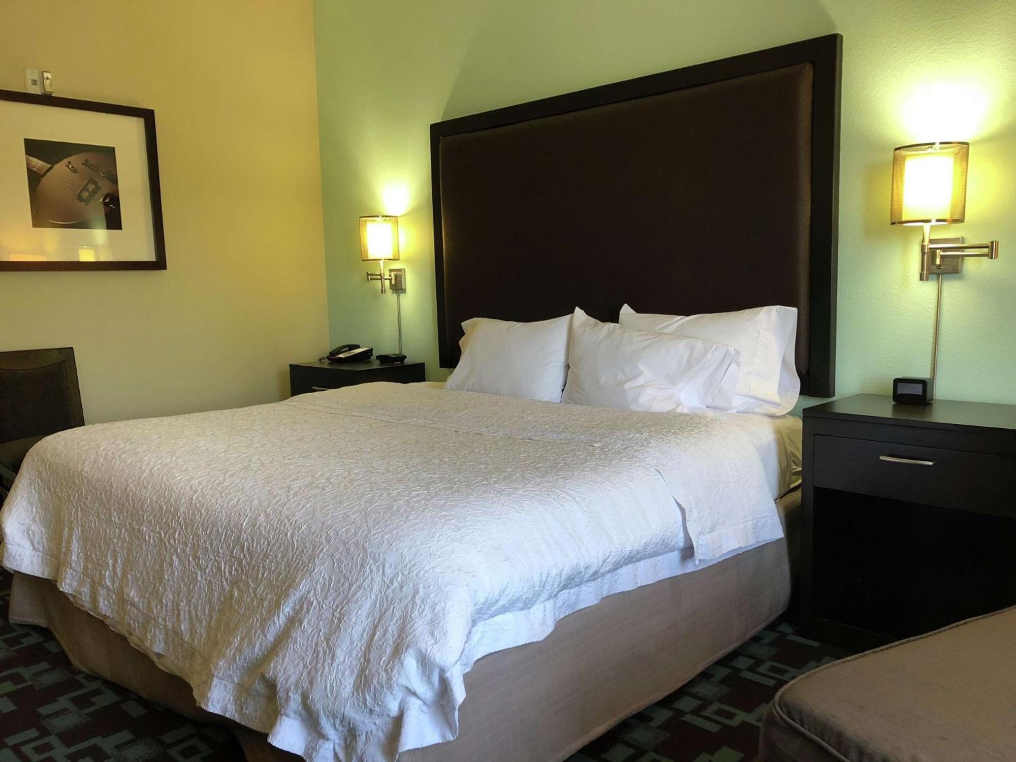 Hampton Inn & Suites Nashville At Opryland Exterior foto