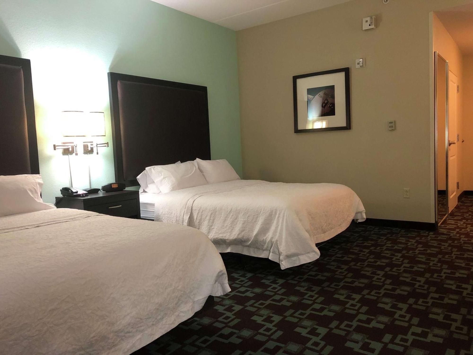 Hampton Inn & Suites Nashville At Opryland Exterior foto