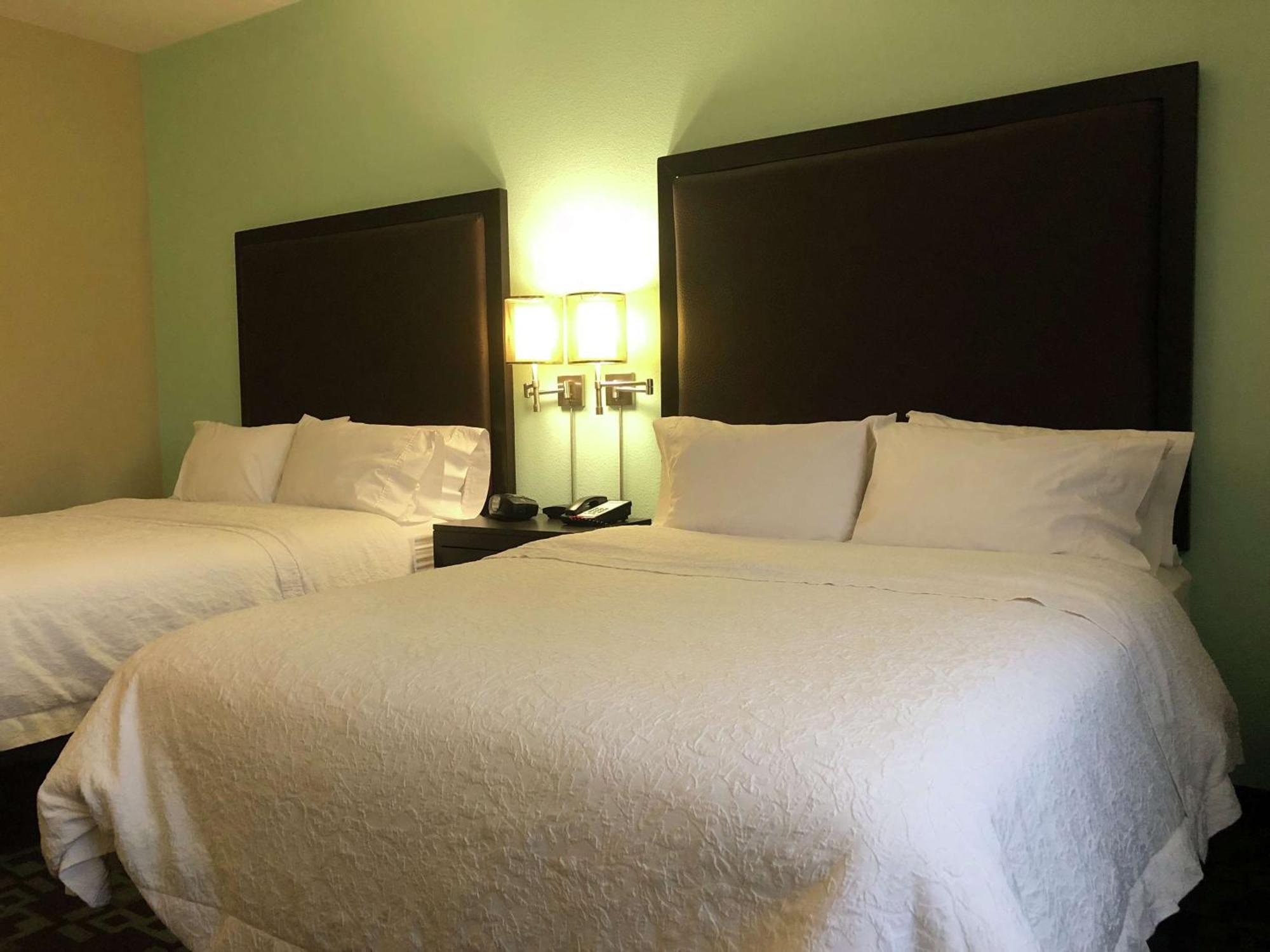 Hampton Inn & Suites Nashville At Opryland Exterior foto
